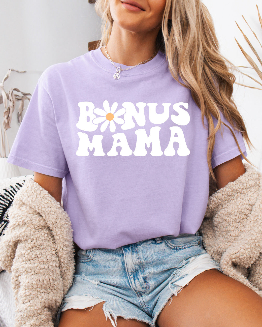 Daisy Bonus Mama Shirt – Cute & Comfortable Comfort Colors Tee for Bonus Moms