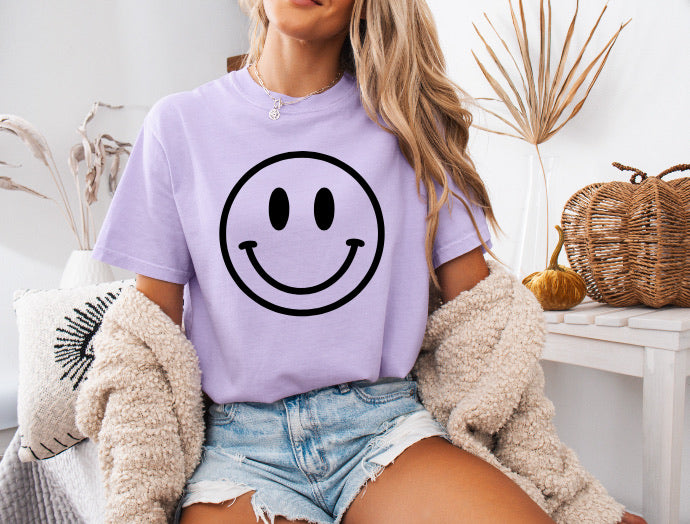 Glitter Smiley Face Shirt – Comfort Colors